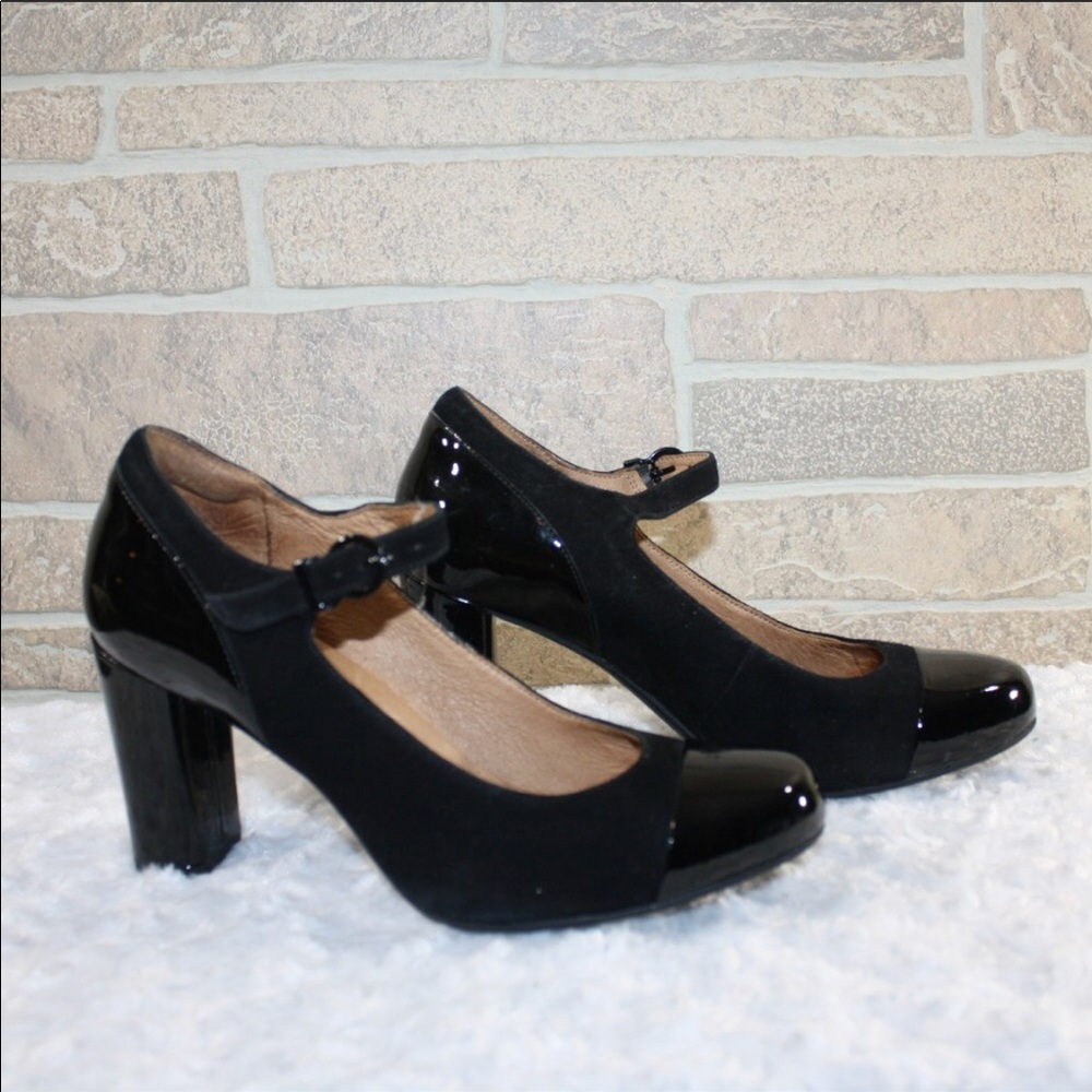 Clark’s Indigo suede and patent leather heels